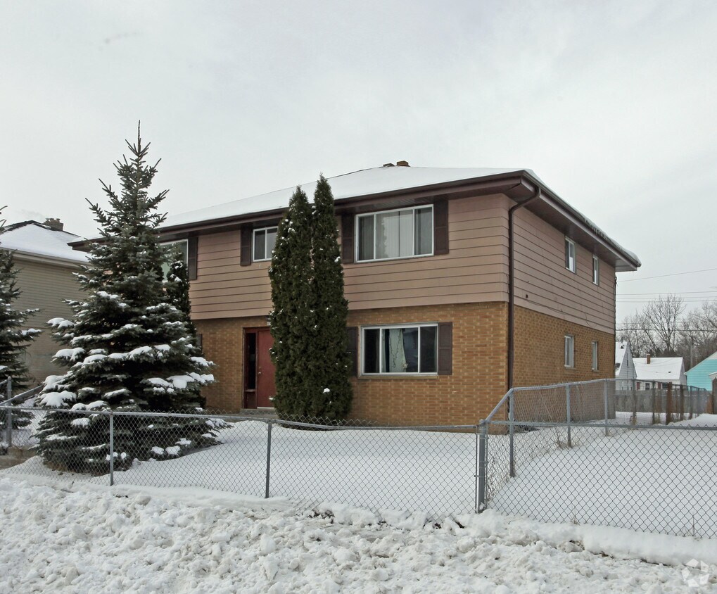 Building Photo - 4048 28th Ave