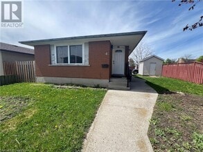 Building Photo - 46 Kimberly Rd