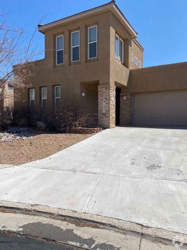 Building Photo - 13316 Pine Forest Pl NE