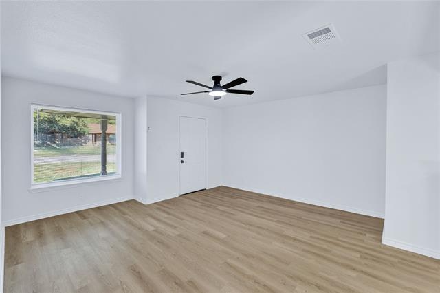 Foto del edificio - 211 Woodlawn Dr