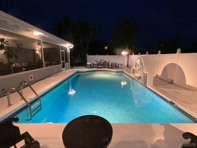 Building Photo - 1061 Bimini Ln