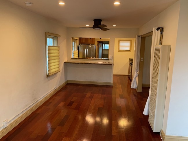 Living room - 307 6th Ave