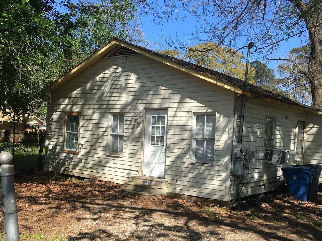 Photo - 612 N Sterling St