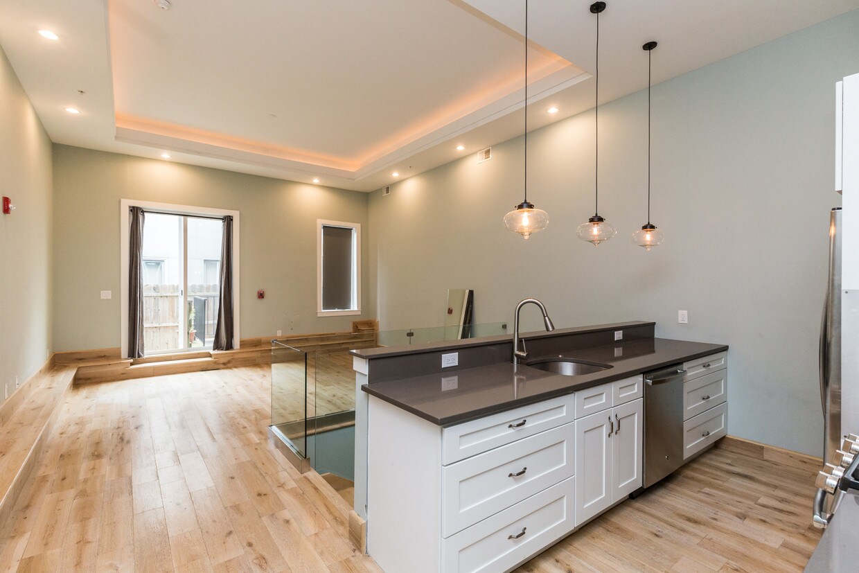 Foto principal - 2032 Frankford Ave