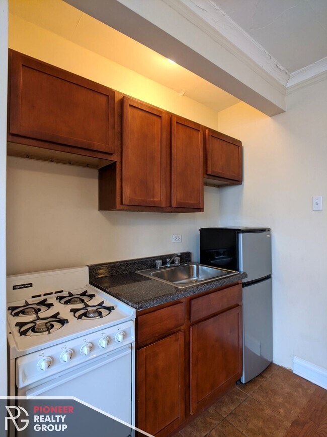 Foto del edificio - 4546 N Damen Ave