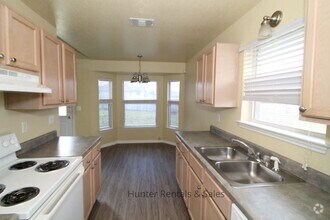 Building Photo - 2506 Eastwood Dr