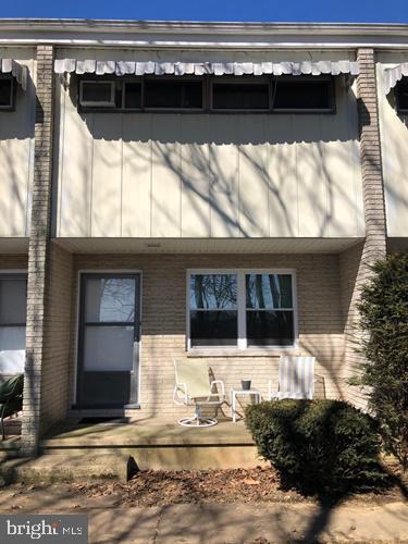 Primary Photo - 415 S Charles St