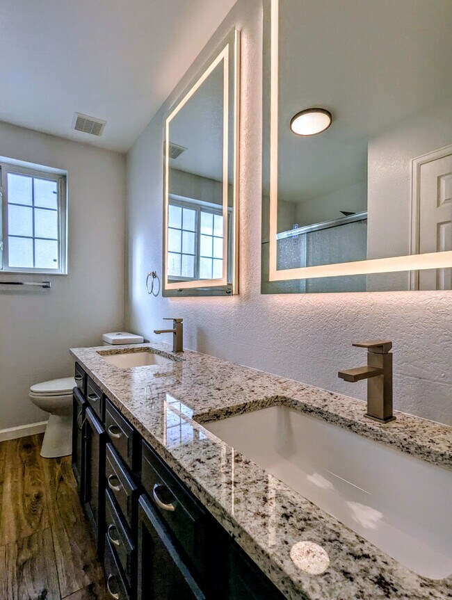 Foto del edificio - 5293 Carr St