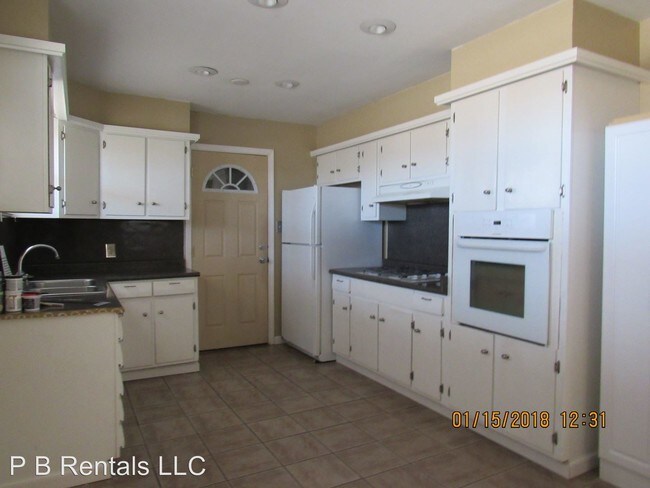 Foto del edificio - 3 br, 2 bath House - 2813 NW 35th PL