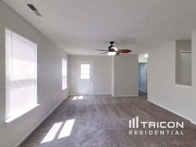Foto del edificio - 2314 Collins Way