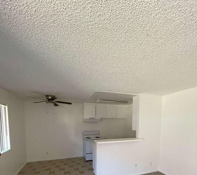 Foto del edificio - 38719-38729 10th St E