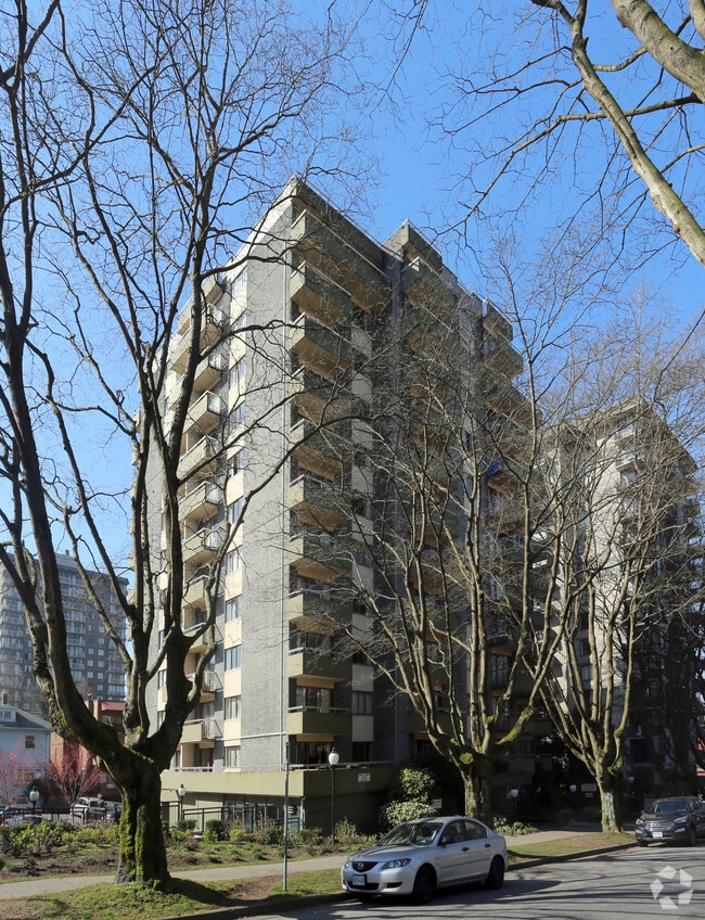 Lyncroft Towers
