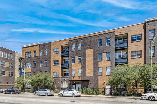Foto del edificio - 2951 N Clybourn Ave