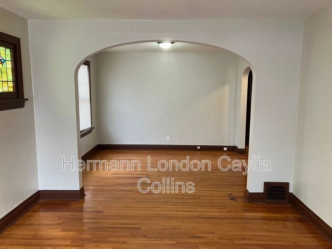 Building Photo - 420 Shirley Ave