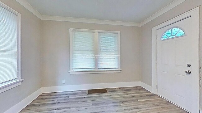 Foto del edificio - 2216 N Linsley Ct