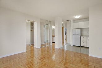 Building Photo - 1465 W 12th Ave