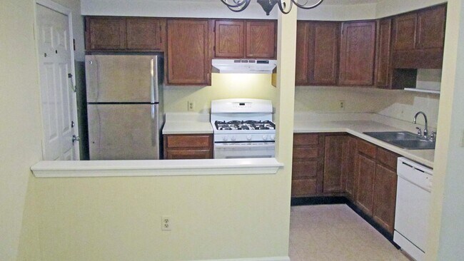 kitchen - 50 Brookside Dr