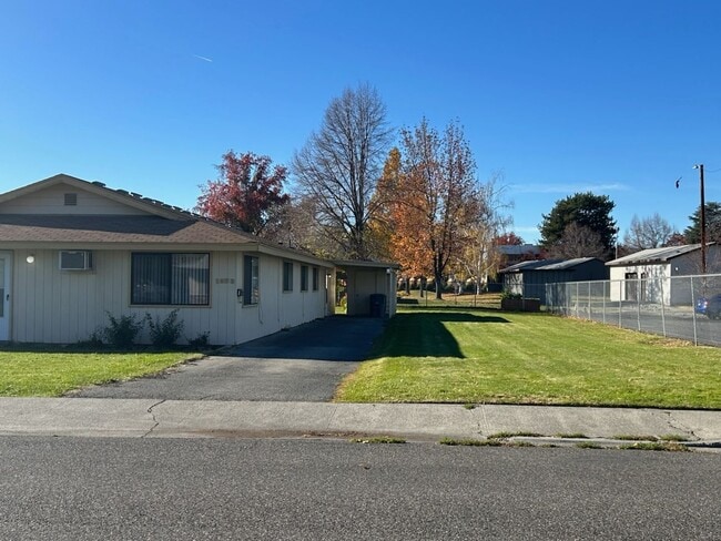 Foto del edificio - 1921-1923 Luther Pl