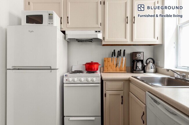 Foto del edificio - 1826 Vernon St NW