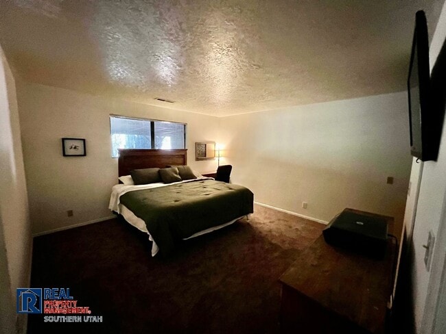 Building Photo - 2 Bed in Santa Clara