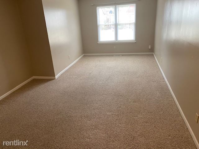 Foto del edificio - 2 br, 1 bath Duplex - 5B Stevens Drive 5A