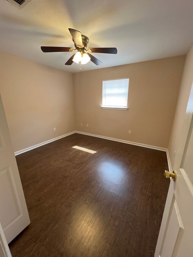 Foto del edificio - 2 Bedroom 2 bath apartment for lease