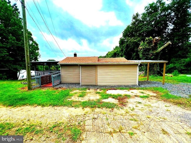 Foto del edificio - 11291 Pine Hill Rd