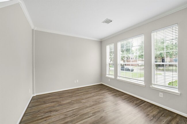 Foto del edificio - 21626 Shallow Glen Ln