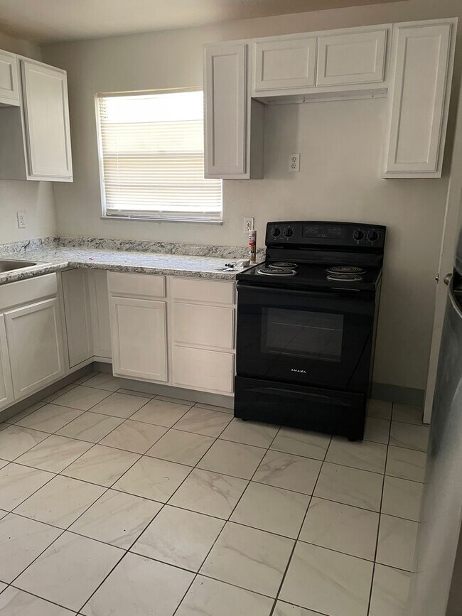 Foto del edificio - 5603 Wilborn Dr