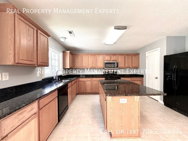 Foto del edificio - 10834 Glenluce Ave