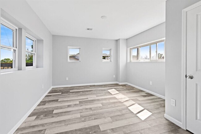 Building Photo - 1250 Paterson Plank Rd