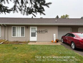 Building Photo - 104 Wet St