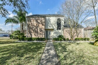 Building Photo - 12114 Rocky Knoll Dr