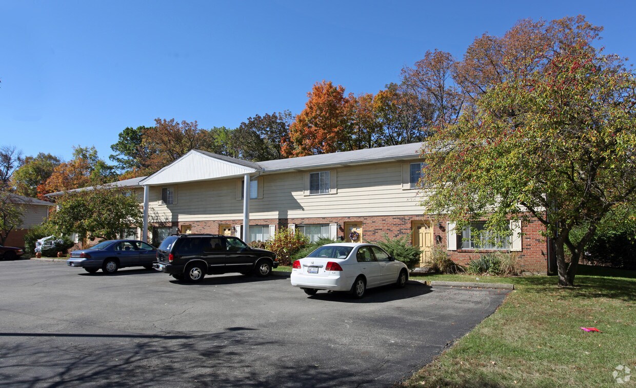 Foto del edificio - 3030-3032 Benchwood Rd