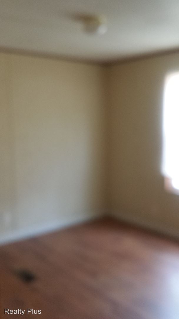 Building Photo - 171 Red Bud Ln