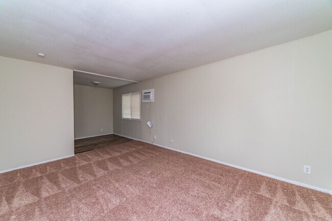 Foto del edificio - 7131 Glen Terrace