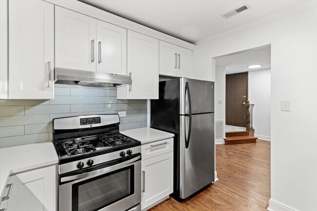 Foto del edificio - 850 Sheldon Ct
