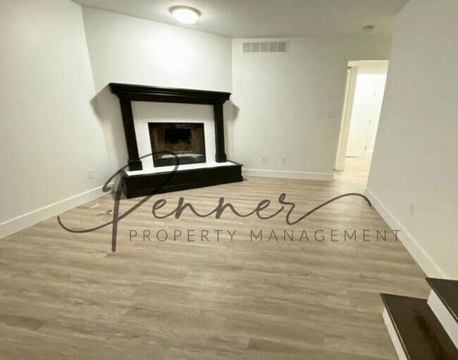 Foto del edificio - 3826 SW Harbor Dr