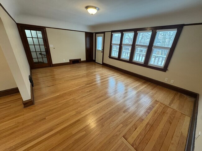 Foto del edificio - 2641 N 61st St