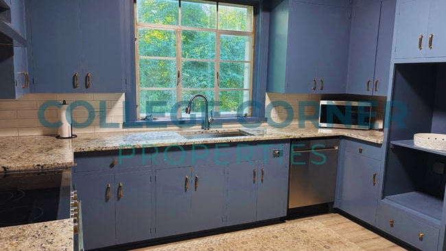 Building Photo - 3830 Fred's Road-  Available 6/1/2026-27  ...