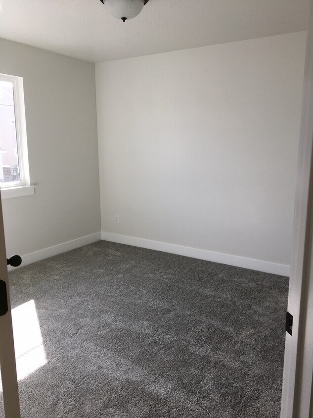 Bedroom - 4292 W Hemsley Ln