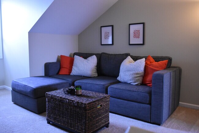 3rd Floor Bedroom 1 - 326 Taylor St