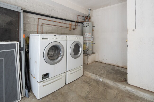 Laundry in Garage - 2767 Chadwick Cir