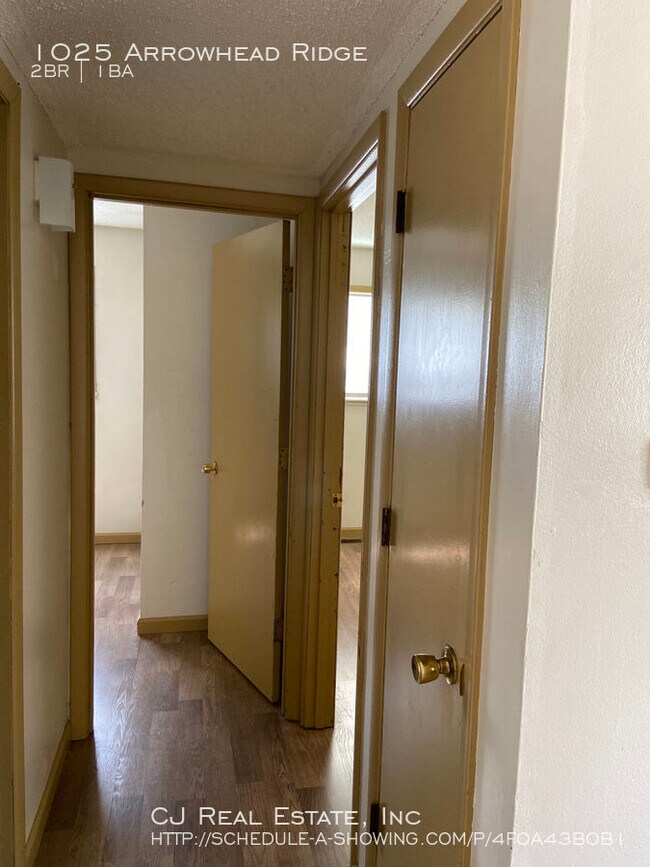 Foto del edificio - 1025 Arrowhead Ridge