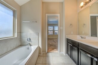 Building Photo - 3634 Goldleaf Trail Dr