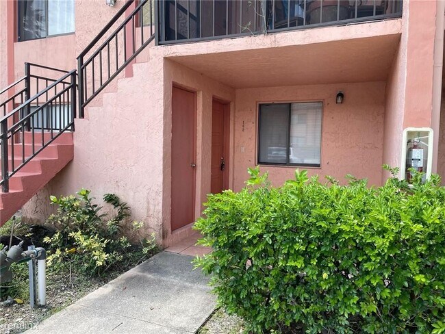 Building Photo - 2 br, 2 bath Condo - 235 Lakeview Dr Apt 102