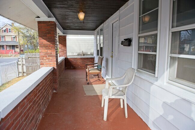 Foto del edificio - 447 N Beville Ave