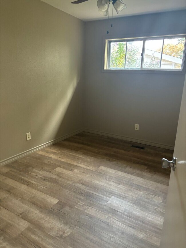 Foto del edificio - Excellent location! Close to Berryhill Park, Harding University & Unity Hospital.