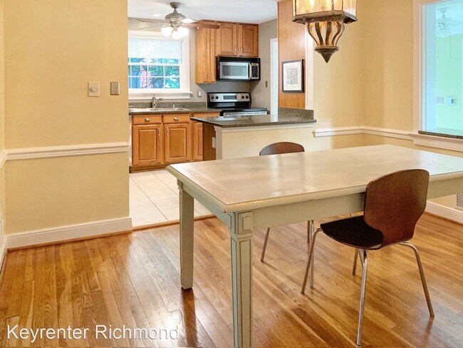 Foto del edificio - 4 br, 2 bath House - 4806 Stuart Ave