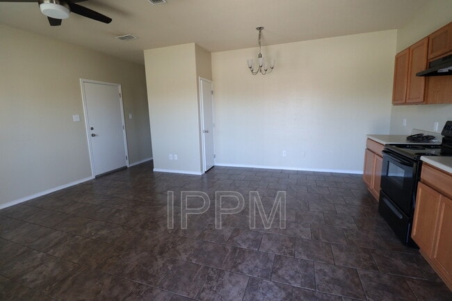 Building Photo - 17124 Mandarin Ave